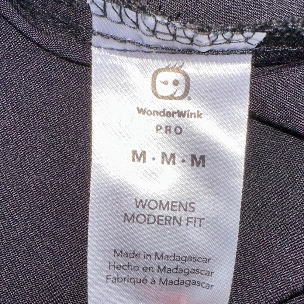 WonderWink Pro Women’s Modern Fit Black V-Neck Short Sleeve Scrub Top - Picture 5 of 7